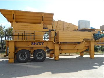 Bewegliche Prallmühle-Anlage, vertikaler kleiner Steinbrecher der WellenPrallmühle, der die Siebanlagefelsenzerquetschung zerquetscht